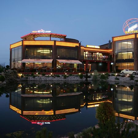 Via Baltica Otel Sargėnai Dış mekan fotoğraf