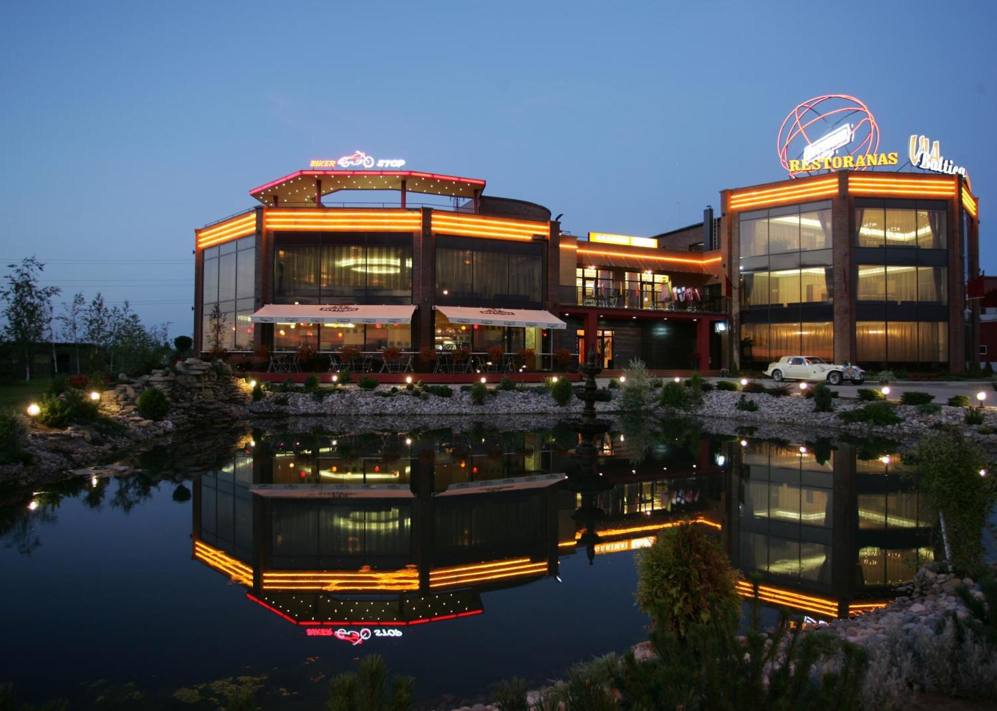 Via Baltica Otel Sargėnai Dış mekan fotoğraf