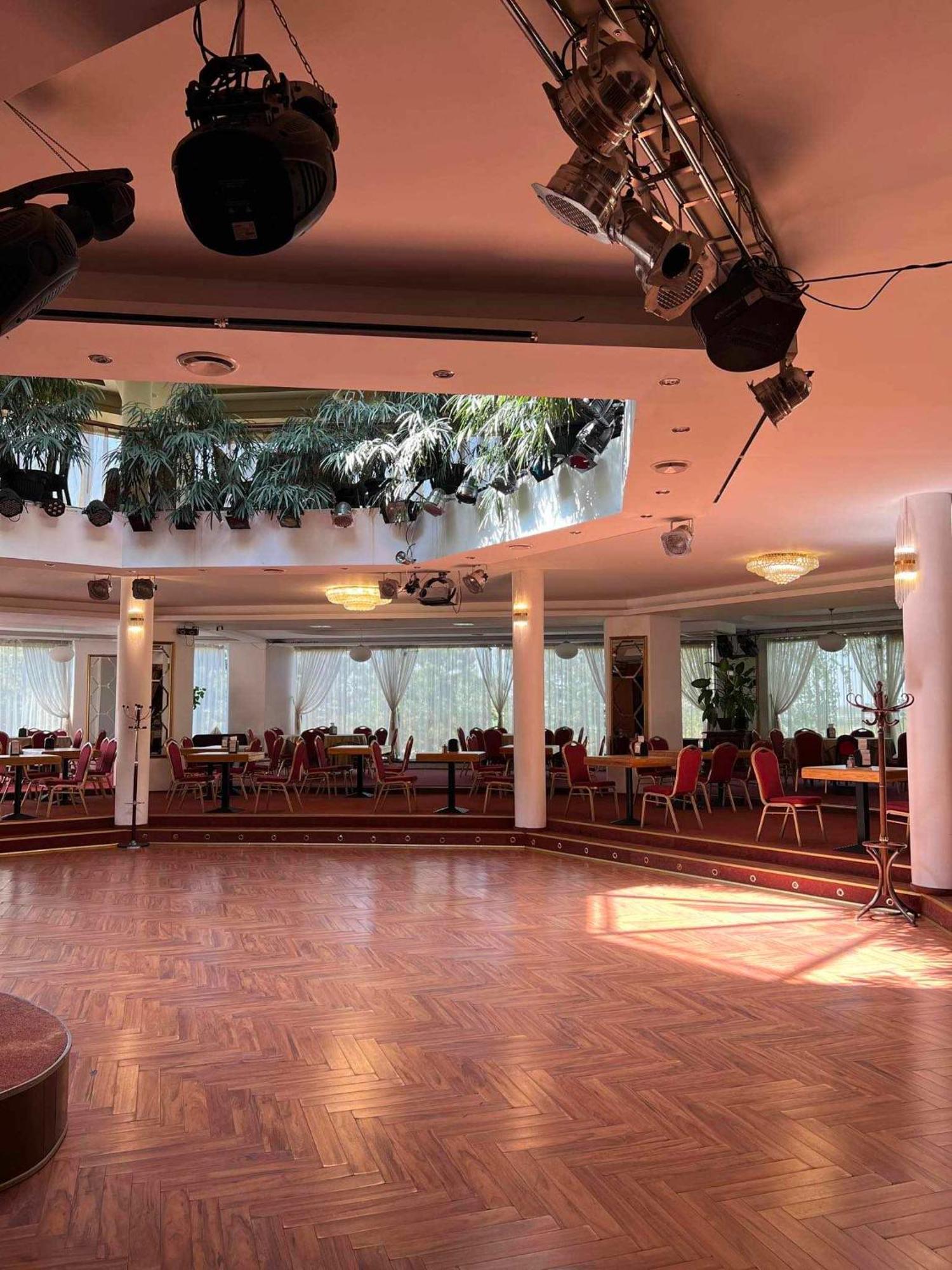 Via Baltica Otel Sargėnai Dış mekan fotoğraf